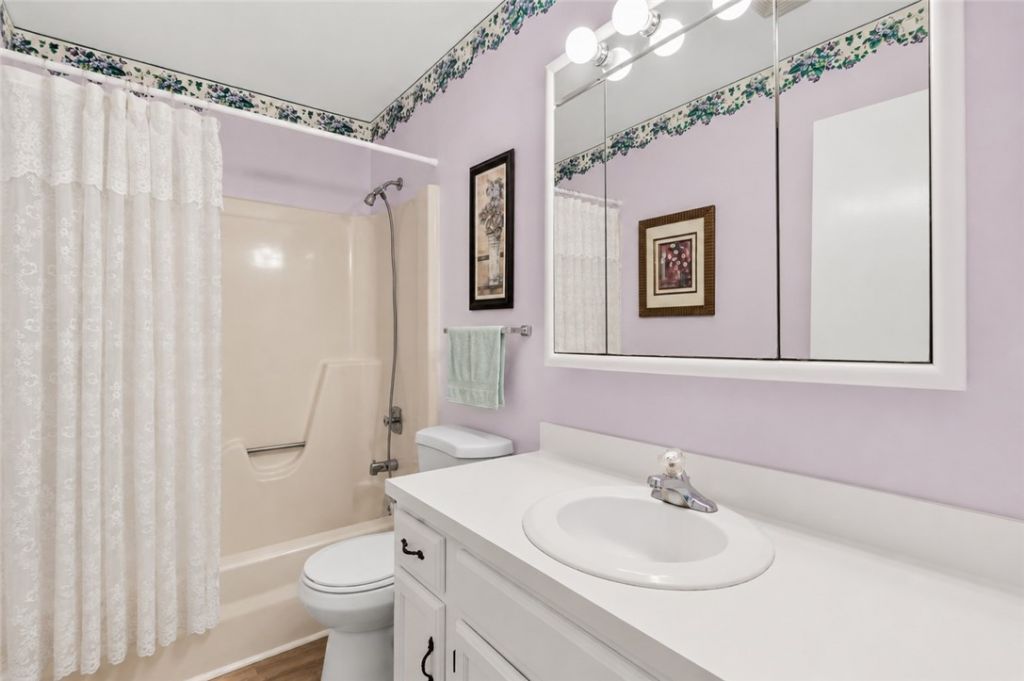 61 Woodland Drive, Unit 106, Vero Beach, FL 32692 Photo