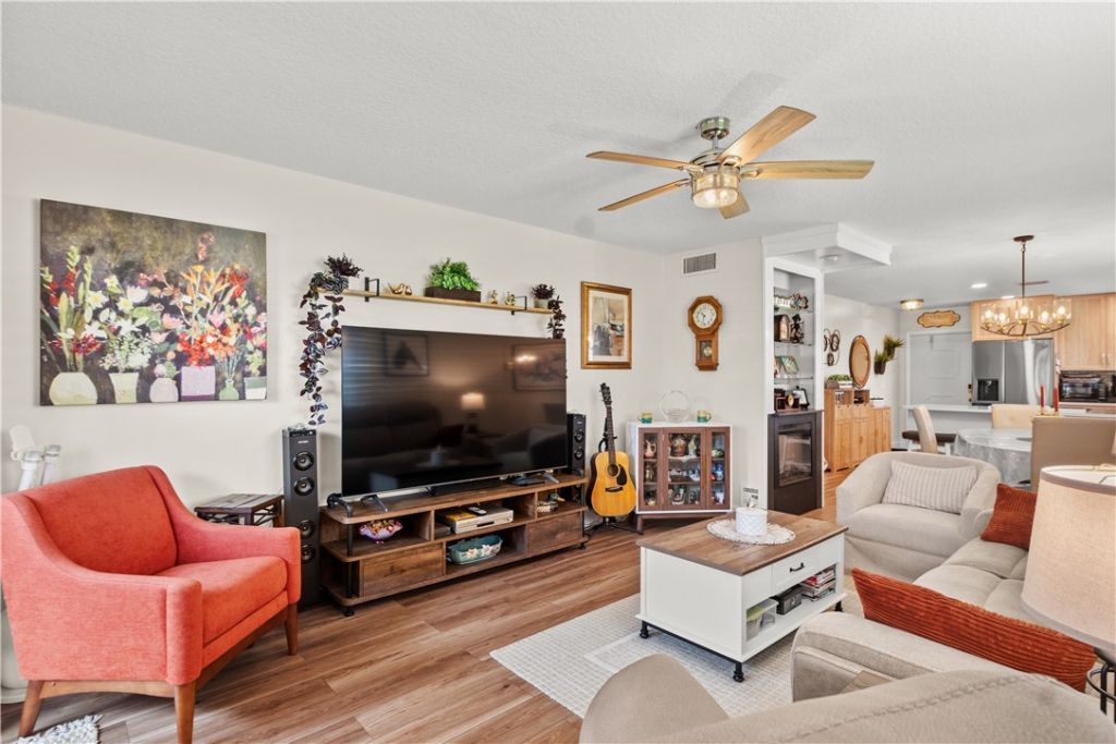 61 Woodland Drive, Unit 107, Vero Beach, FL 32962 Photo