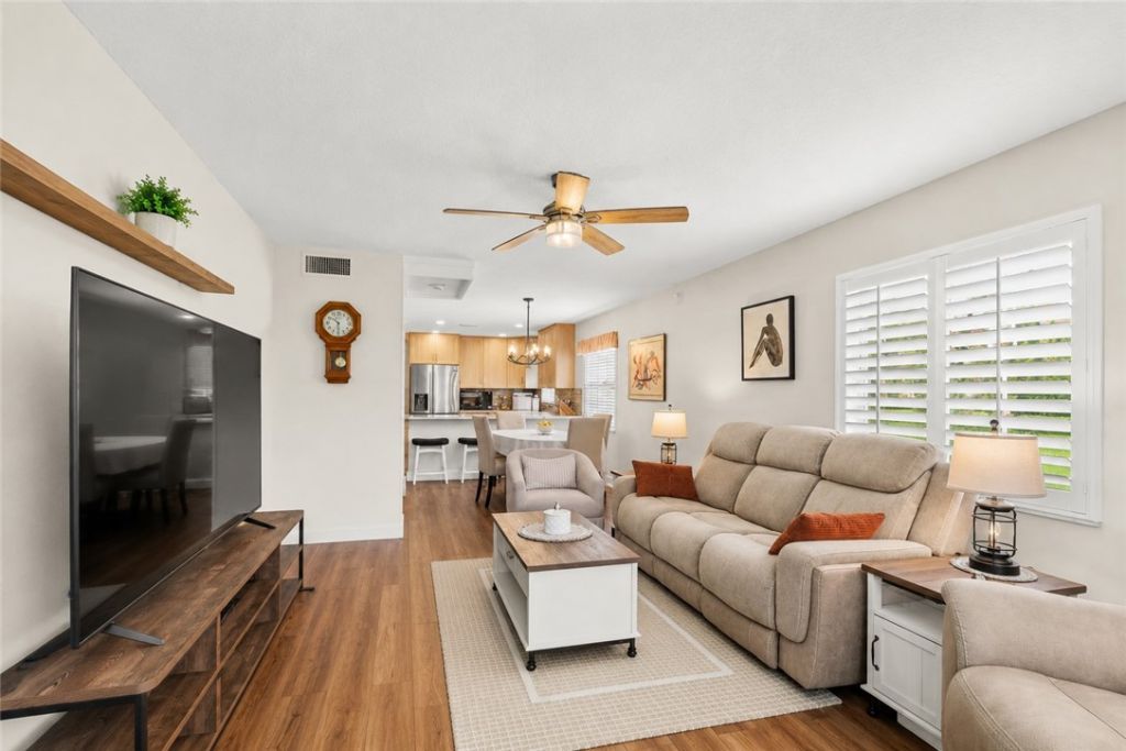 61 Woodland Drive, Unit 107, Vero Beach, FL 32962 Photo