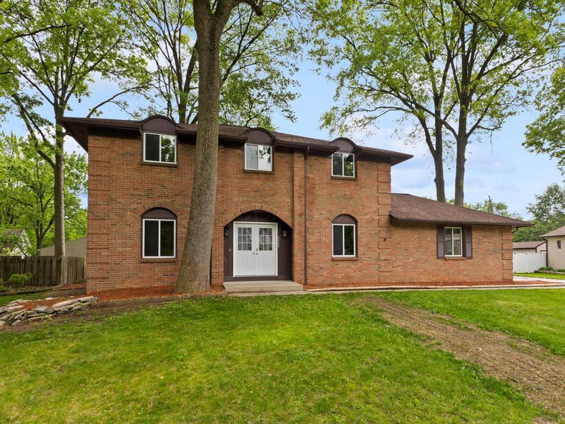 4999 Doral Avenue , Columbus, OH 43213 Photo 2