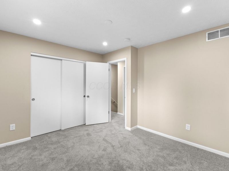 4999 Doral Avenue , Columbus, OH 43213 Photo 37