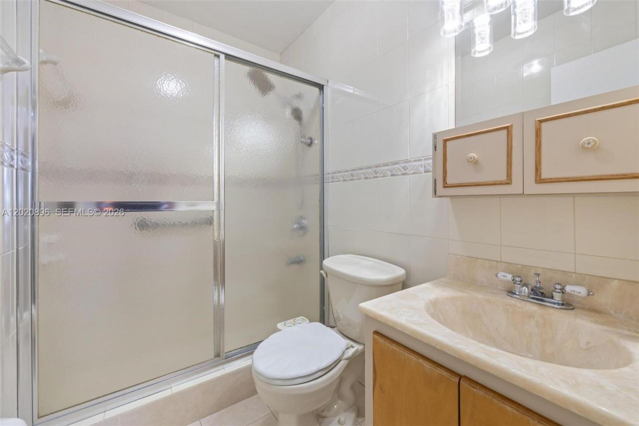 440 E 23rd St, Unit 1405, Hialeah, FL 33013 Photo