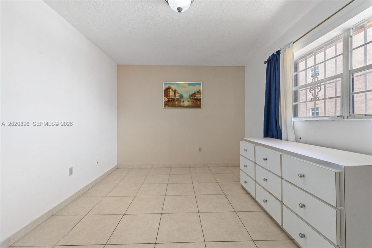 440 E 23rd St, Unit 1405, Hialeah, FL 33013 Photo