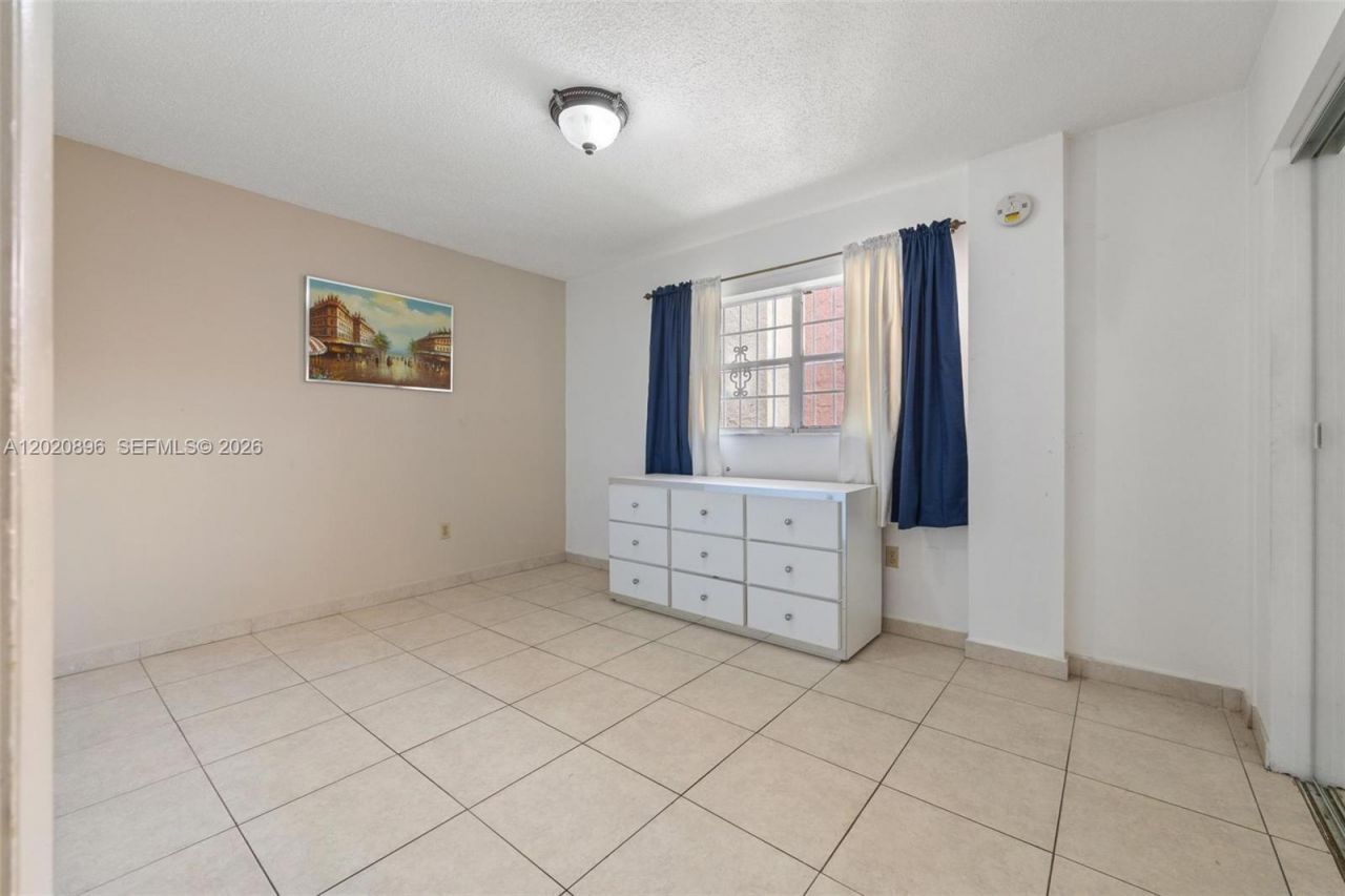 440 E 23rd St, Unit 1405, Hialeah, FL 33013 Photo