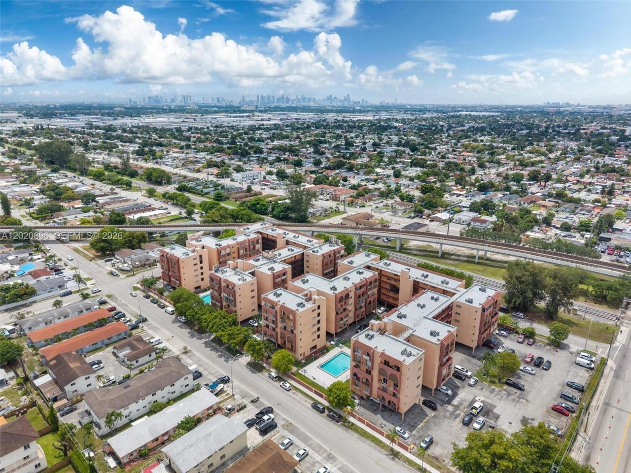 440 E 23rd St, Unit 1405, Hialeah, FL 33013 Photo