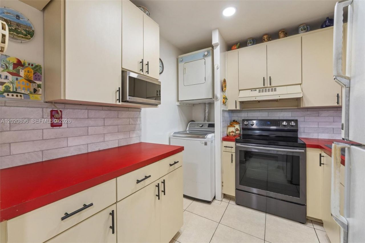 440 E 23rd St, Unit 1405, Hialeah, FL 33013 Photo