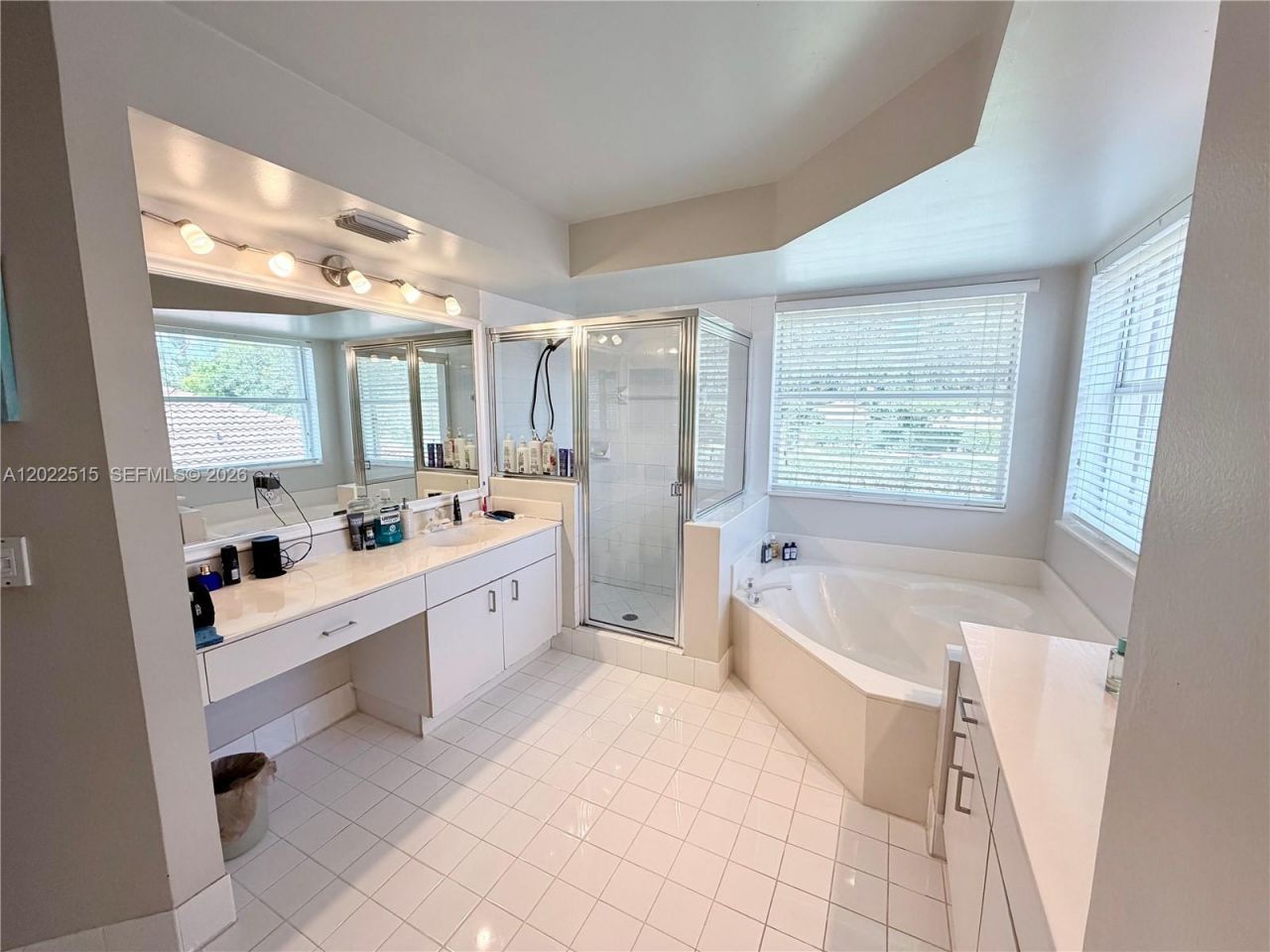 4020 Sapphire Cv , Weston, FL 33331 Photo
