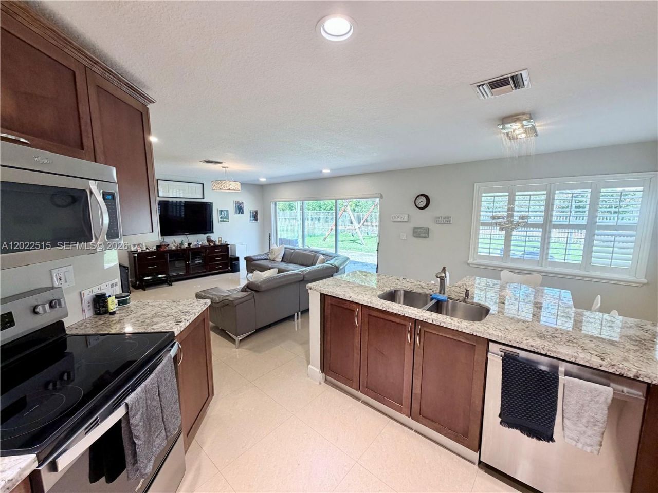 4020 Sapphire Cv , Weston, FL 33331 Photo