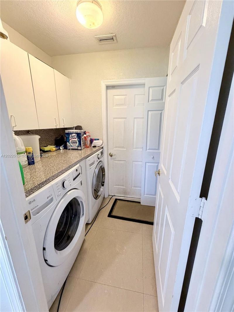 4020 Sapphire Cv , Weston, FL 33331 Photo