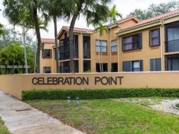 15525 N Miami Lakeway N , Unit 205-8, Miami Lakes, FL 33014