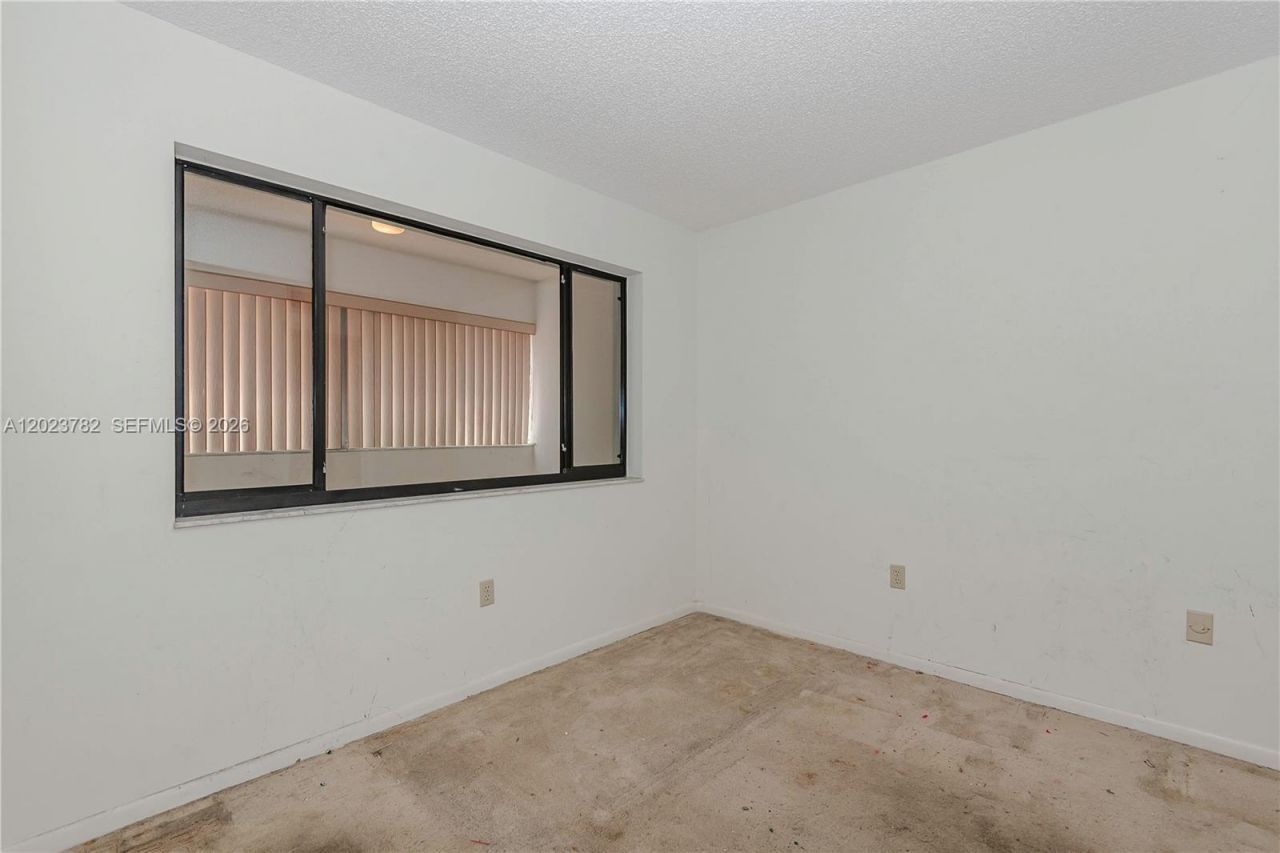 15525 N Miami Lakeway N, Unit 205-8, Miami Lakes, FL 33014 Photo