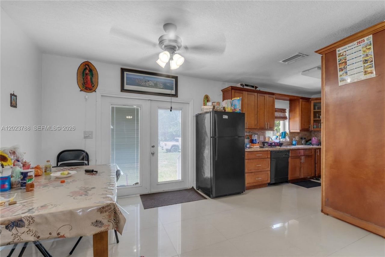 329 NW 13th St , Homestead, FL 33030 Photo