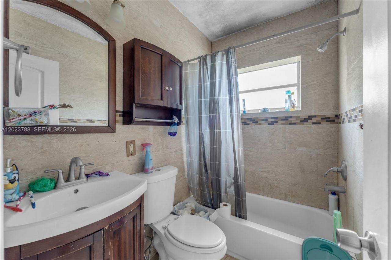 329 NW 13th St , Homestead, FL 33030 Photo
