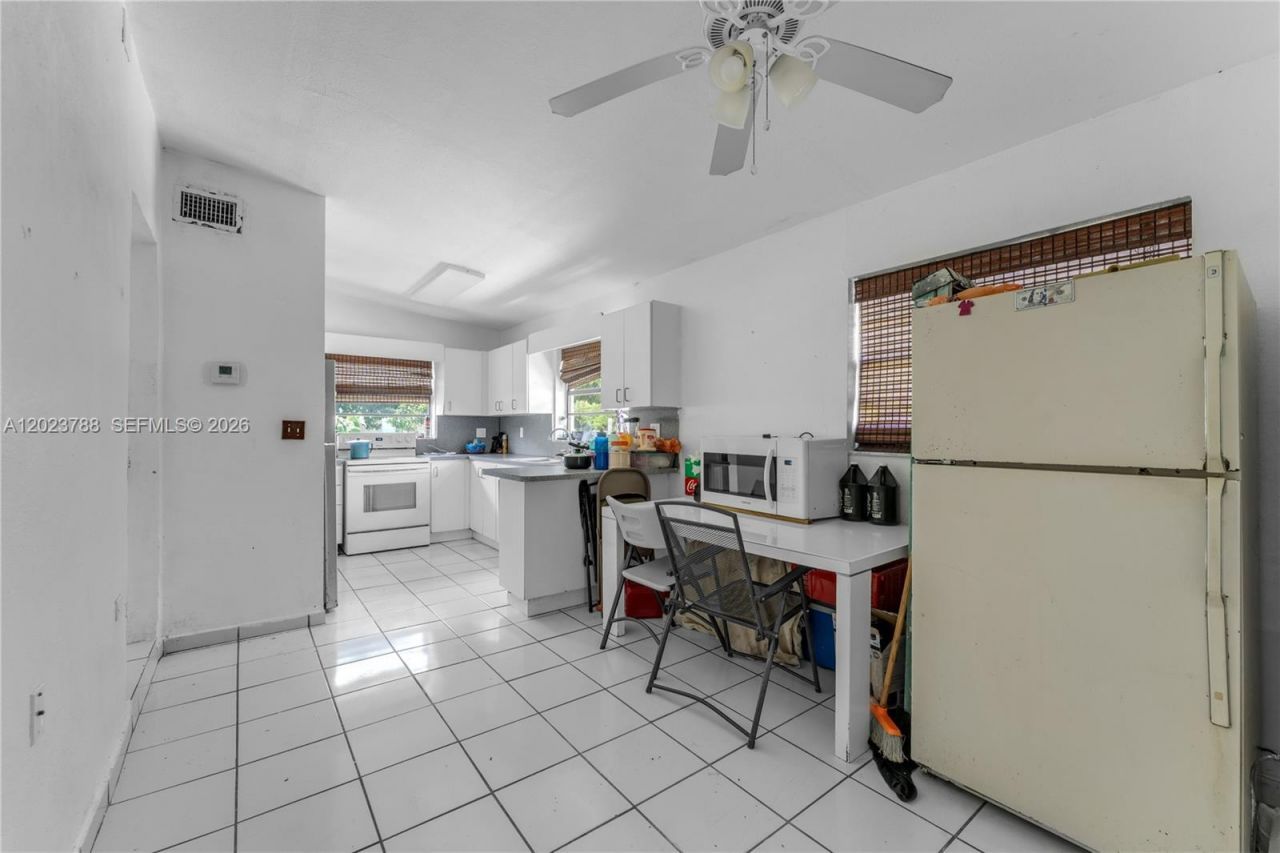 329 NW 13th St , Homestead, FL 33030 Photo