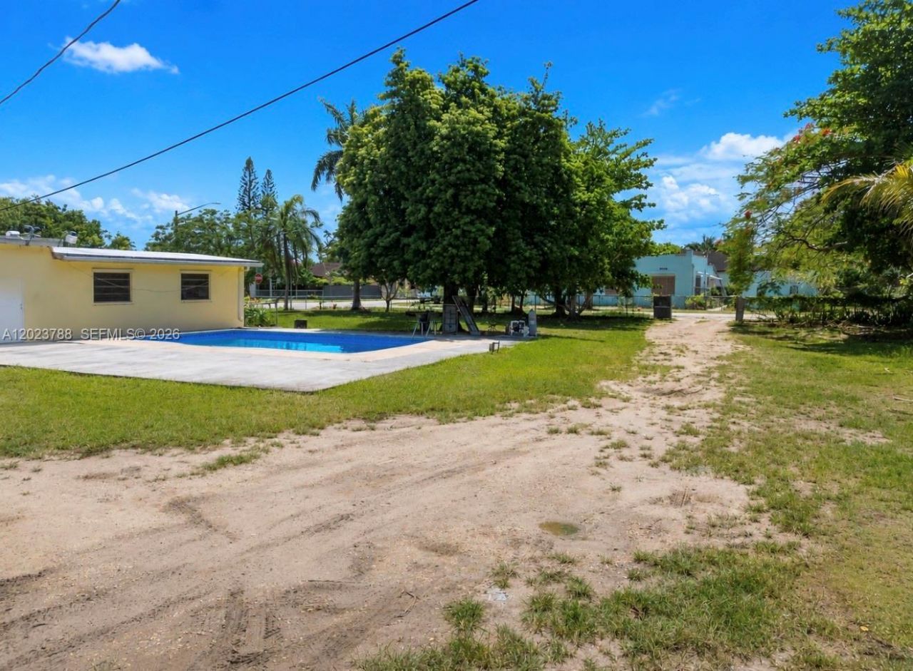329 NW 13th St , Homestead, FL 33030 Photo