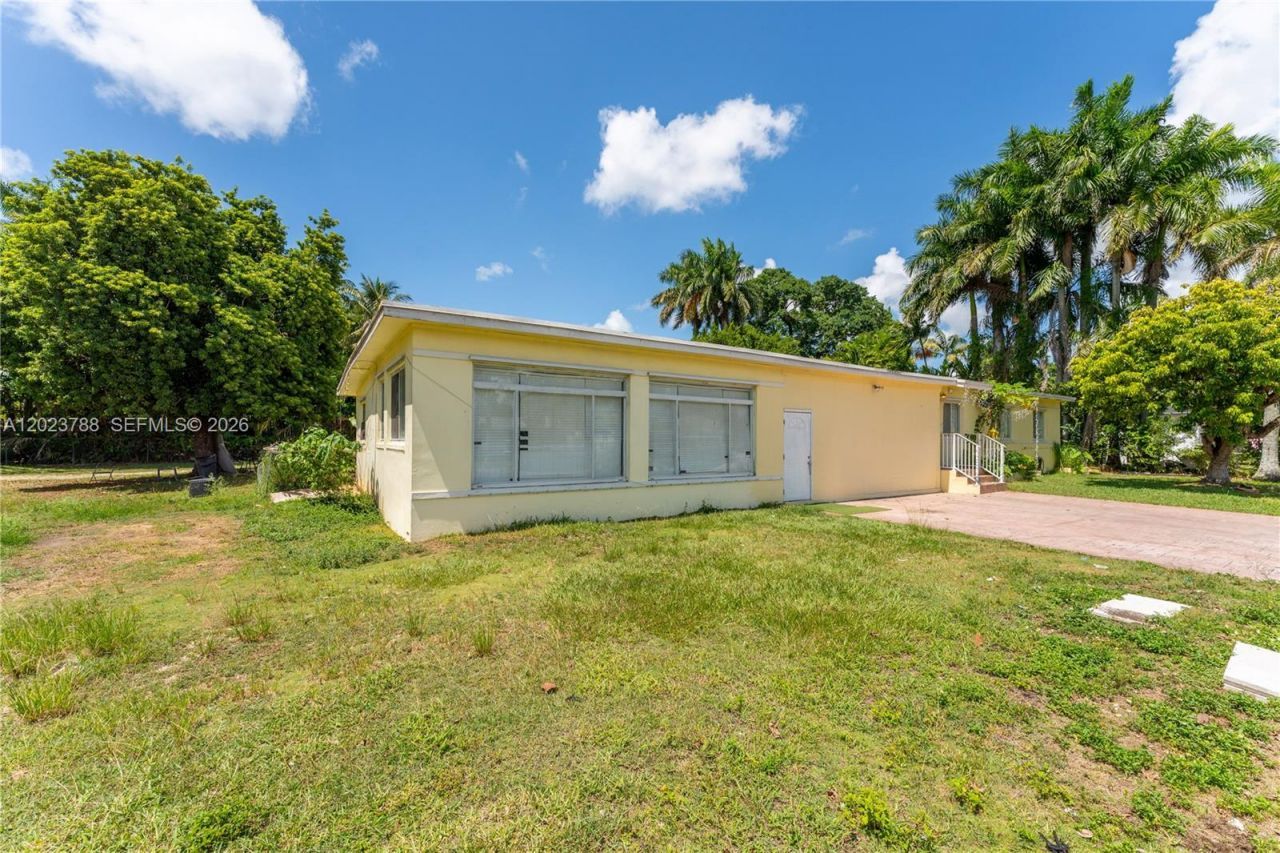 329 NW 13th St , Homestead, FL 33030 Photo