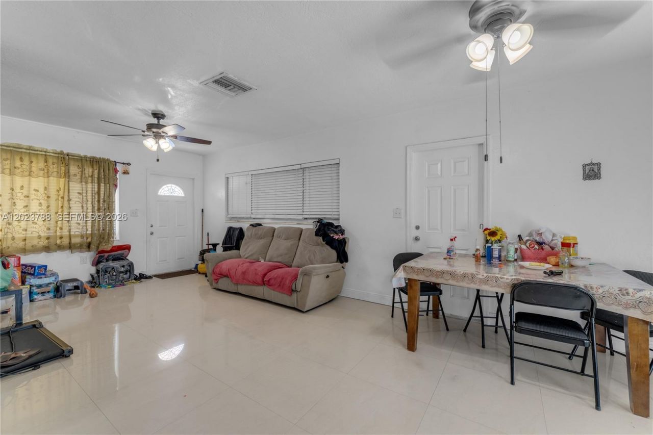 329 NW 13th St , Homestead, FL 33030 Photo