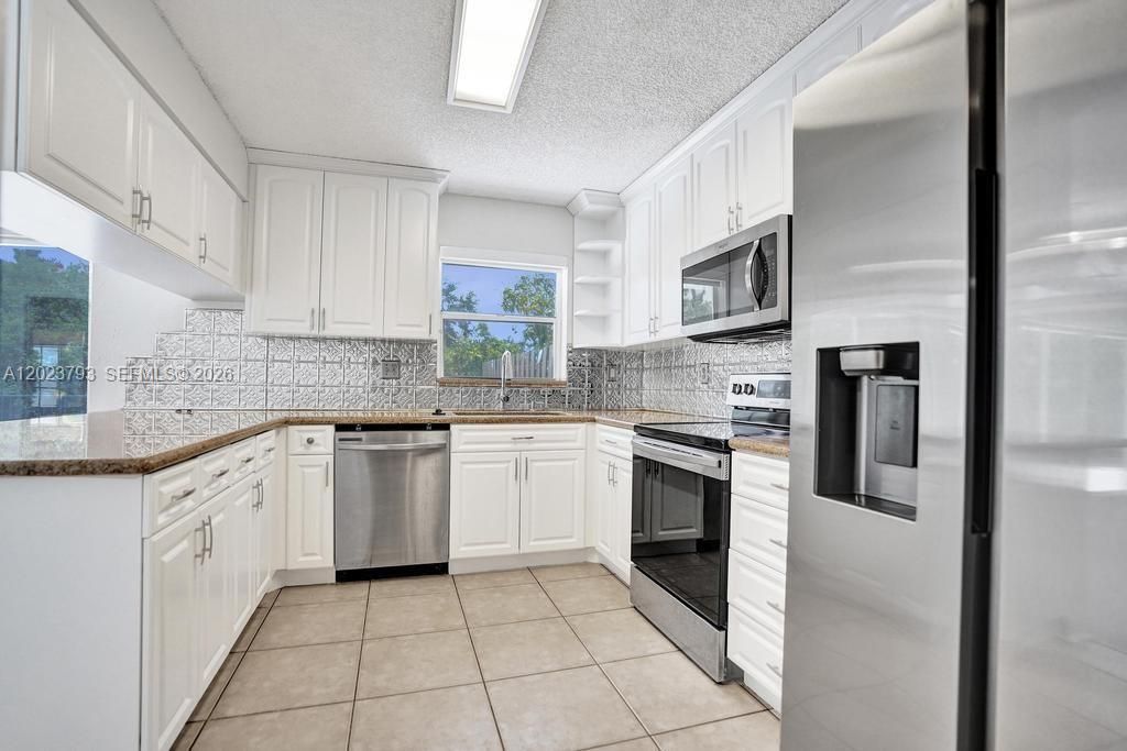 21461 Sawmill Ct, Boca Raton, FL 33498 Photo