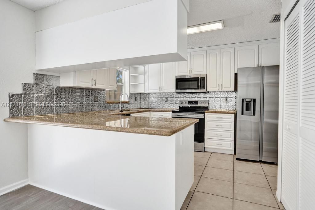 21461 Sawmill Ct, Boca Raton, FL 33498 Photo