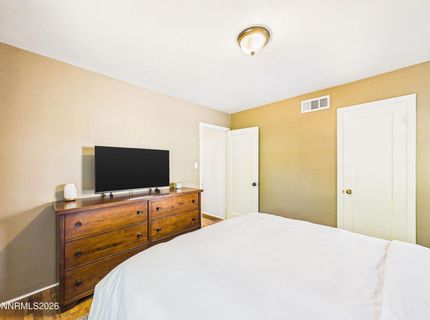 988 Gear Street, Reno, NV 89503 Photo