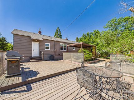 988 Gear Street, Reno, NV 89503 Photo