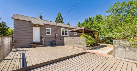988 Gear Street, Reno, NV 89503 Photo