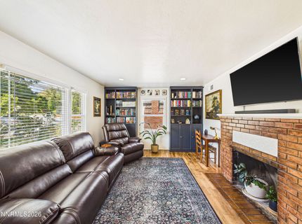 988 Gear Street, Reno, NV 89503 Photo