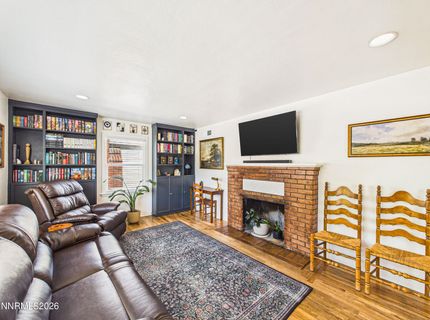 988 Gear Street, Reno, NV 89503 Photo