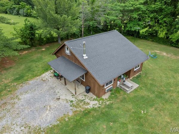 283 Sandstone Drive , Jackson, MO 63755