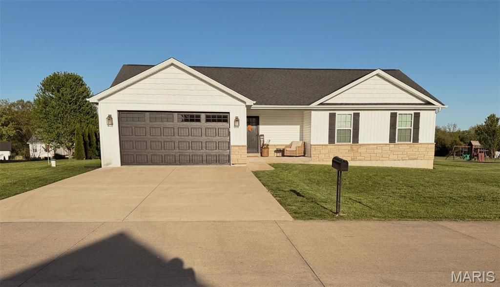 1204 Boone Court , Farmington, MO 63640 Main Photo