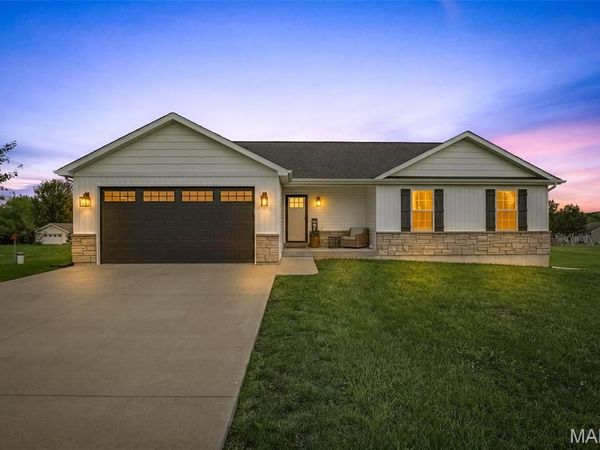 1204 Boone Court, Farmington, MO 63640