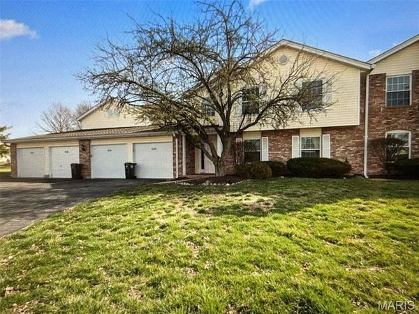 1034 Windstream Drive, Unit 14, St Peters, MO 63376