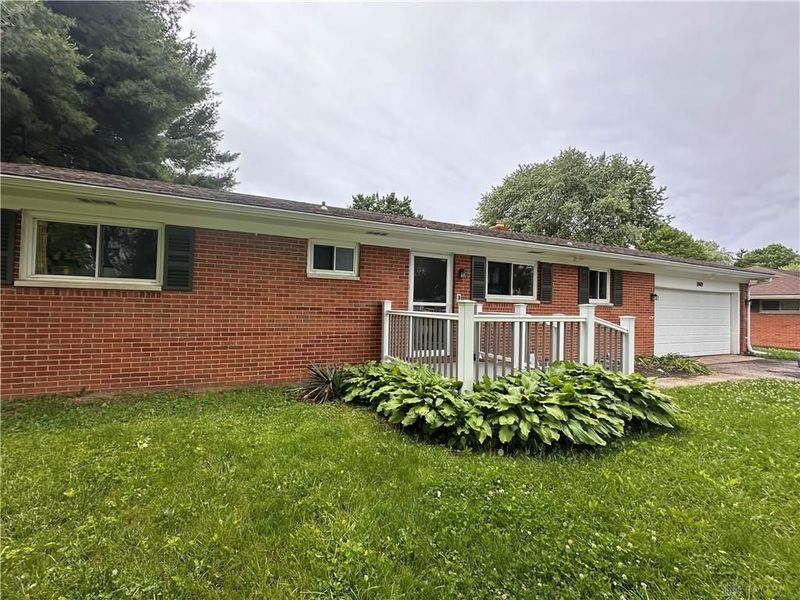 1069 Whitestone Road, Xenia, OH 45385 Photo 2