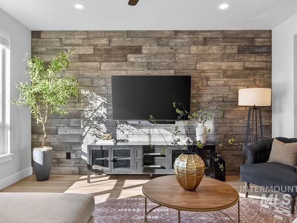 3263 S Millbrook Way, Boise, ID 83716