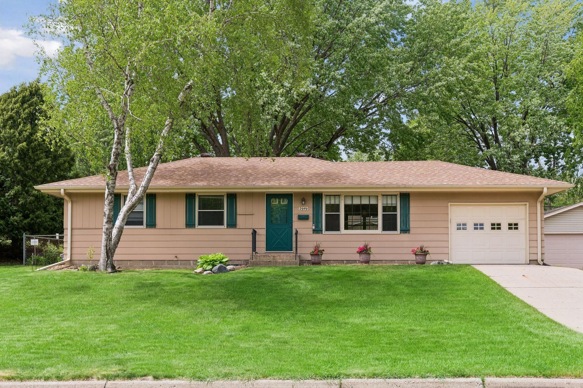 2949 Aquila Avenue N, Crystal, MN 55427 Main Photo