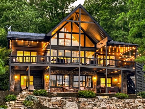 30 Cherokee Lane, Blue Ridge, GA 30513