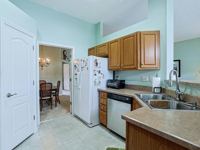 1612 Lakeshore Drive, Monroe, OH 45050 Photo 10