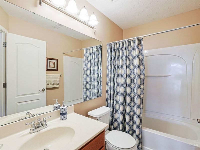 1612 Lakeshore Drive, Monroe, OH 45050 Photo 24