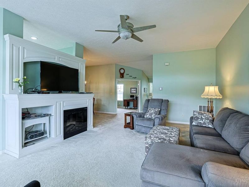 1612 Lakeshore Drive, Monroe, OH 45050 Photo 6