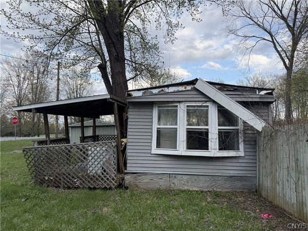 7470 Sandy Hatch Road , Chittenango, NY 13037