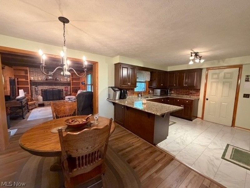 6092 East Avenue Extension SE, Gnadenhutten, OH 44629 Photo 6