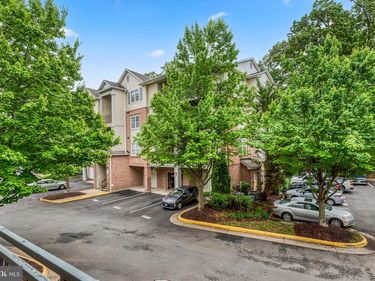 12120 GARDEN RIDGE LANE , Unit 204, FAIRFAX, VA 22030
