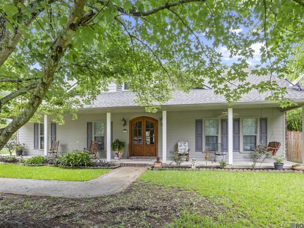 5047 Bozeman St, Zachary, LA 70791