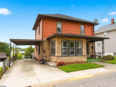 14 Globe Avenue, Morgantown, WV 26501