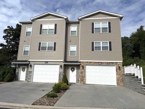 2088 Mountain Ash Lane, Westover, WV 26501
