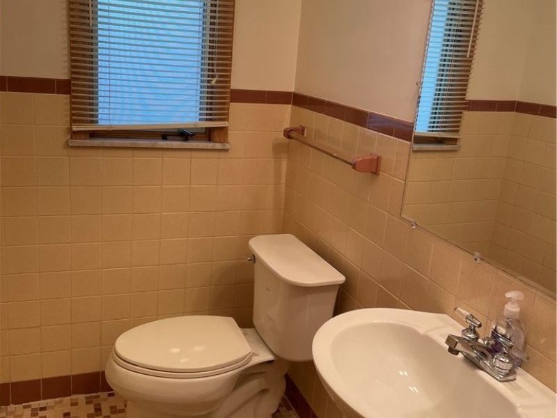 729 E Parkhaven Drive , Seven Hills, OH 44131 Photo 17