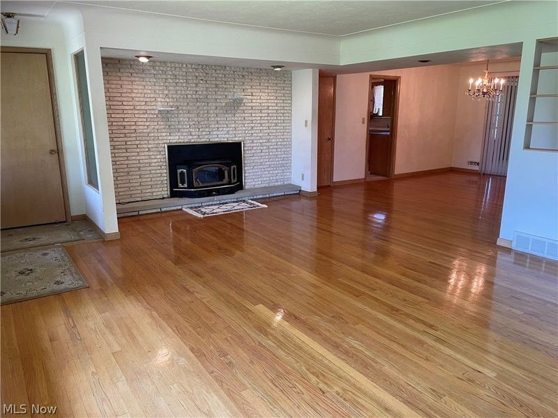 729 E Parkhaven Drive , Seven Hills, OH 44131 Photo 3