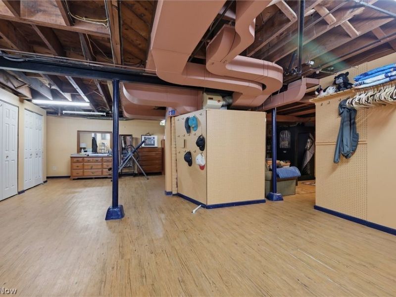 765 Ewing Road , Youngstown, OH 44512 Photo 17