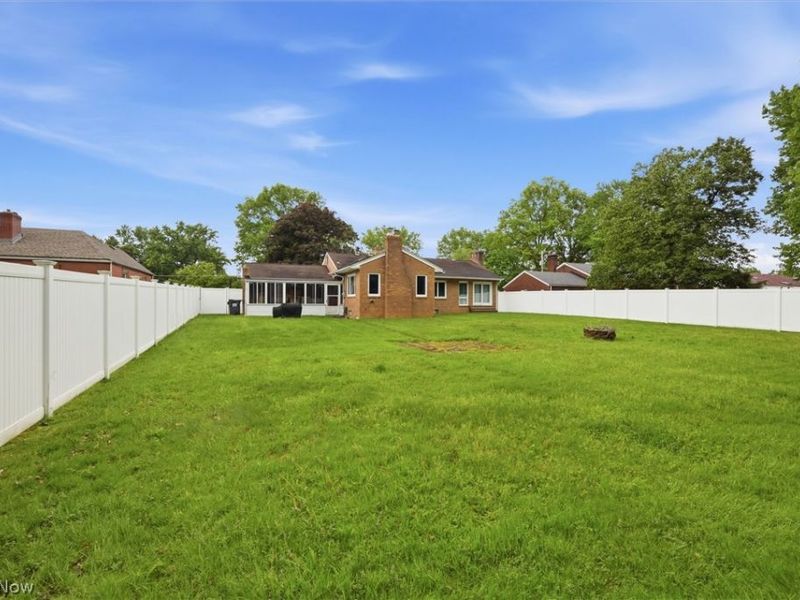 765 Ewing Road , Youngstown, OH 44512 Photo 25