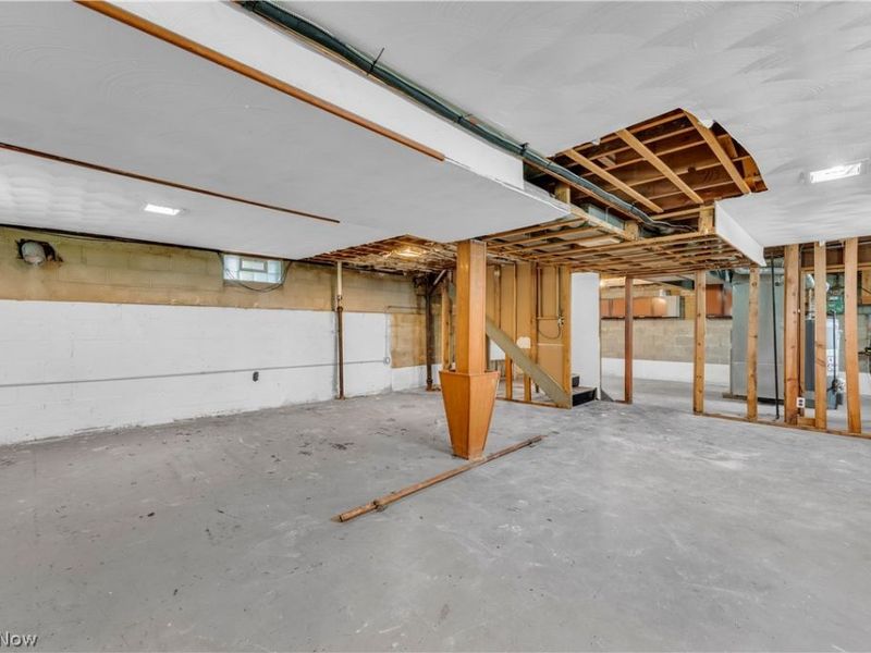 16605 Glenpark Avenue , Cleveland, OH 44128 Photo 18